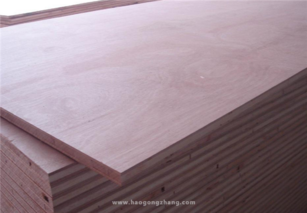 膠合板規格詳解 從常規尺寸到地板基材選擇